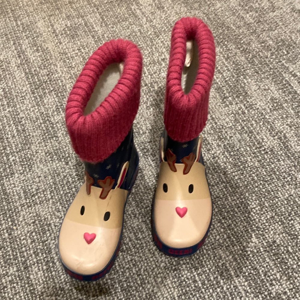 Super cute girls rain boots